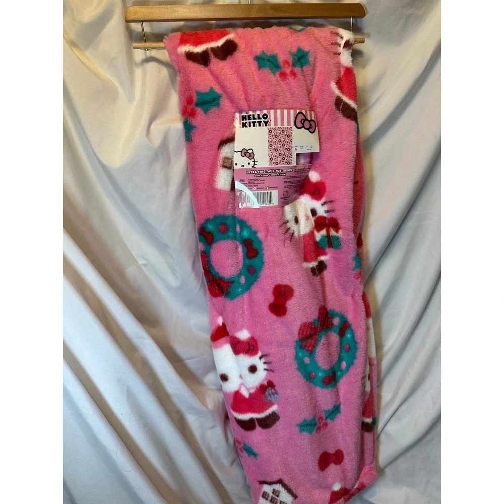 Hello Kitty Ultra Fine Faux Fur Throw Blanket 50x70 Christmas Holiday Santa